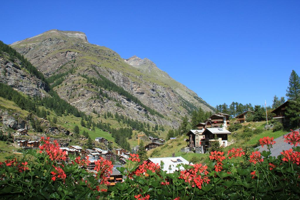 Haus Pan Apartment Zermatt Bagian luar foto